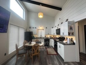 4213-4213 Trinity Rd in Duluth, MN - Building Photo - Building Photo