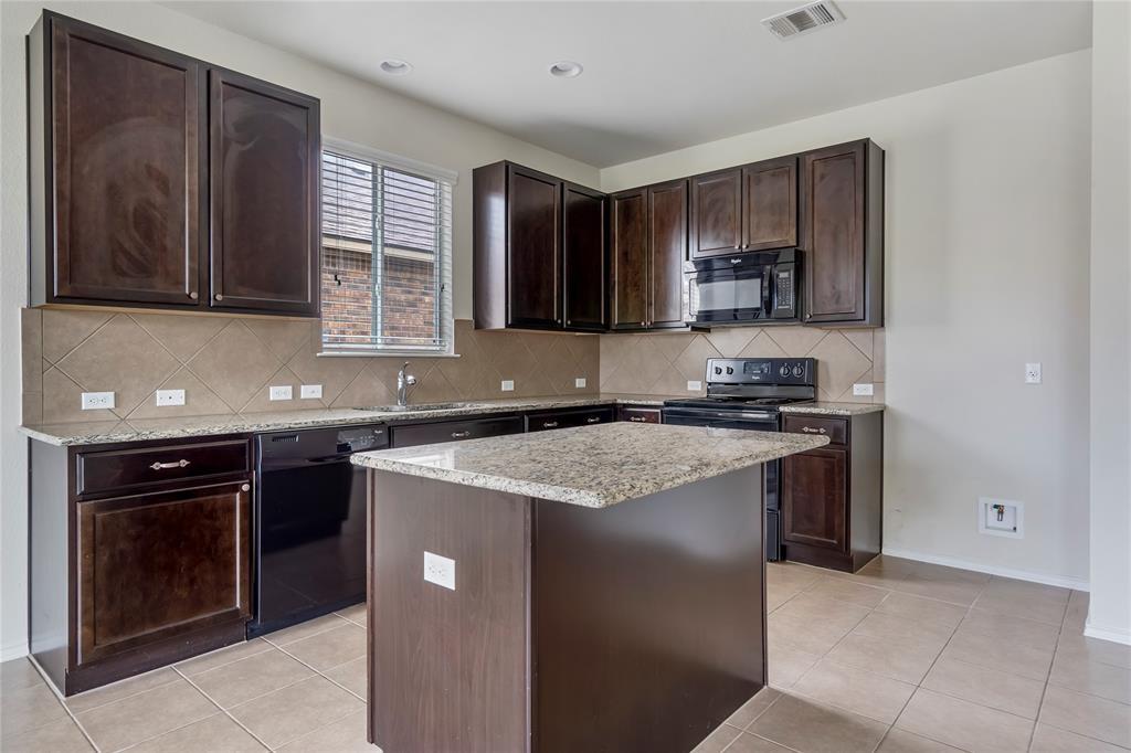 120 Marcheeta Way in Leander, TX - Building Photo
