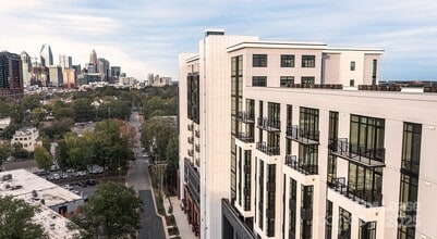 2025 Cleveland Ave in Charlotte, NC - Building Photo - Building Photo