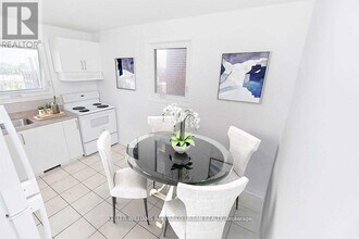 1353 Davenport Rd in Toronto, ON - Building Photo - Building Photo