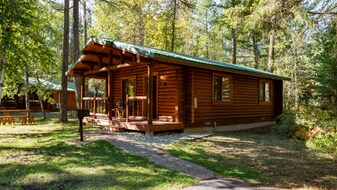 3765 MT Highway 40 W, Unit Ponderosa in Columbia Falls, MT - Building Photo