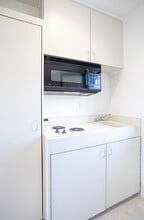 940 Norumbega Dr in Monrovia, CA - Foto de edificio - Building Photo