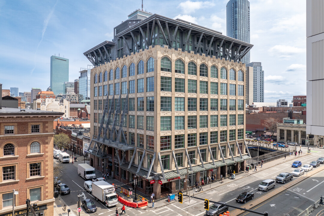 360 Newbury St in Boston, MA - Building Photo