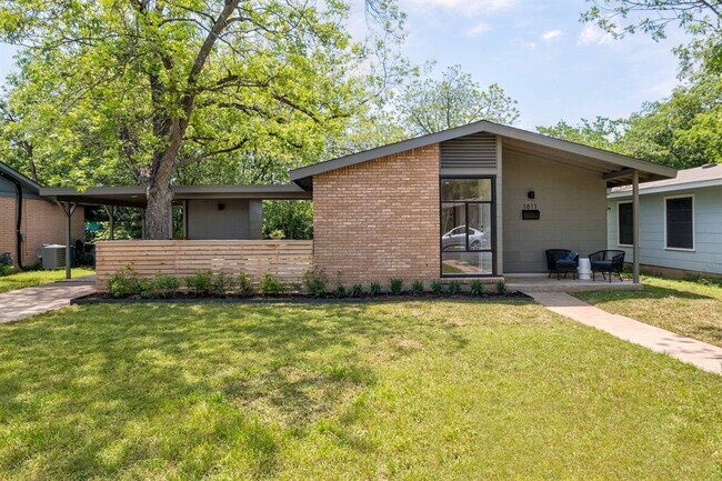 property at 1811 Forest Hill Dr