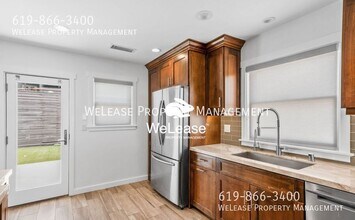 942 Rosecrans St in San Diego, CA - Building Photo - Building Photo