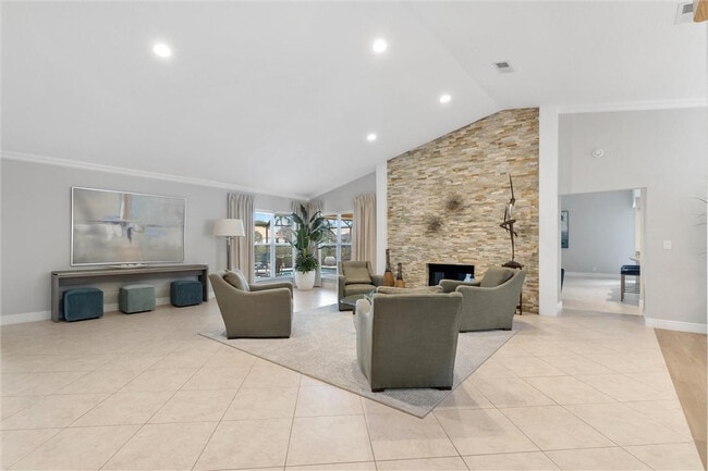 2445 Lakes Dr in Deerfield Beach, FL - Building Photo - Building Photo