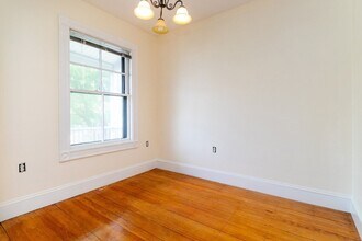 77 Savin Hill Ave in Boston, MA - Foto de edificio - Building Photo