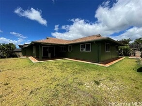 99-2 Kaamilo St in Aiea, HI - Building Photo - Building Photo