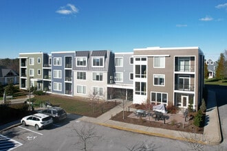 Mansfield Apartments in Williston, VT - Building Photo - Building Photo