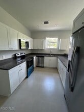 1027 Sweet Lake Cir in Clewiston, FL - Building Photo - Building Photo