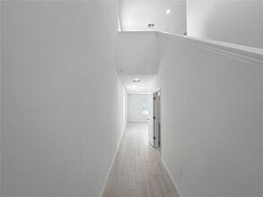 17600 Shirewood Wy, Unit 14-104 in Land O Lakes, FL - Building Photo - Building Photo