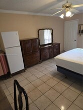 1113 NE 2nd St in Hallandale Beach, FL - Building Photo - Building Photo