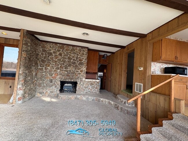 4019 Pier Thirty One Rd in Camdenton, MO - Building Photo - Building Photo