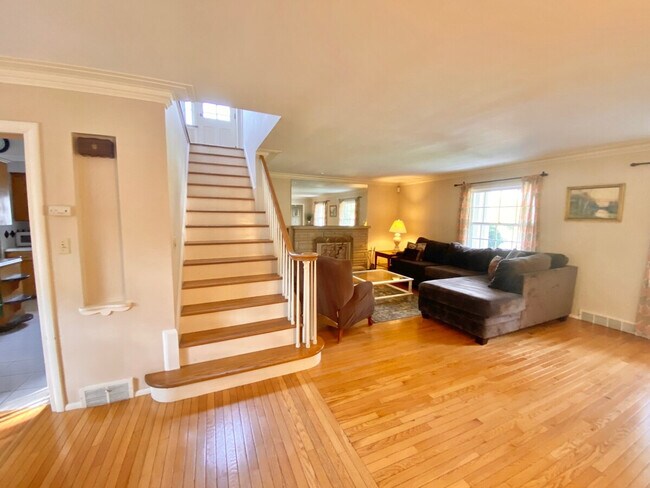 1310 Forest Hills Blvd in Cleveland Heights, OH - Building Photo - Building Photo