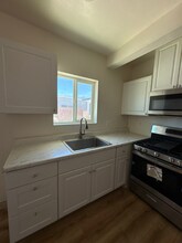 1051 W Ave J14 in Lancaster, CA - Building Photo - Building Photo