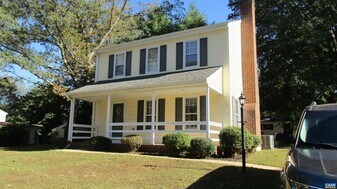 1675 Ravens Pl in Charlottesville, VA - Building Photo