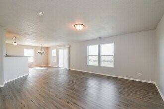 1416 King Maple Dr in Greenfield, IN - Building Photo - Building Photo