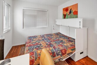 4666 Mission Ave, Unit Unit 7 in San Diego, CA - Foto de edificio - Building Photo