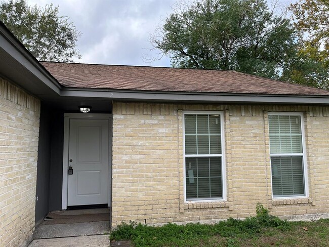 23819 Lestergate Dr in Spring, TX - Foto de edificio - Building Photo