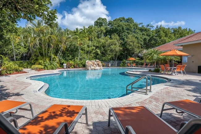 Club Caribe in Coconut Creek, FL - Building Photo - Building Photo