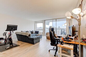 60 Babcock St, Unit 36 in Brookline, MA - Foto de edificio - Building Photo