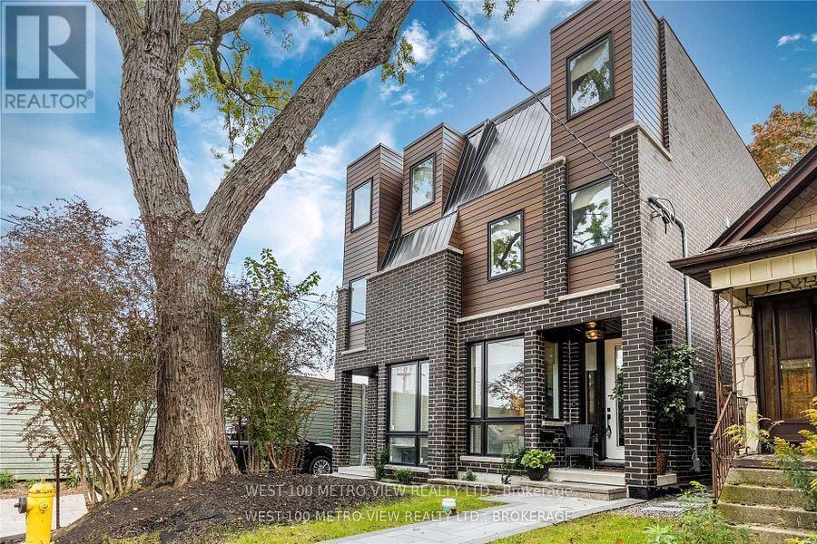 161 Boultbee Ave in Toronto, ON - Building Photo