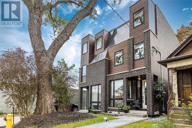 161 Boultbee Ave