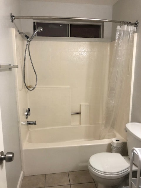 2507 E 15th St, Unit Unit 119 in Long Beach, CA - Building Photo - Building Photo