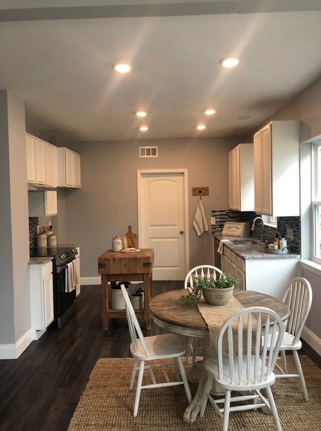 1000 W Gandy St in Denison, TX - Building Photo - Building Photo