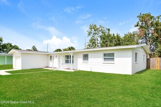980 Butia St in Merritt Island, FL - Building Photo - Building Photo