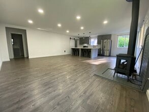 69903 Ridling Rd in North Bend, OR - Foto de edificio - Building Photo