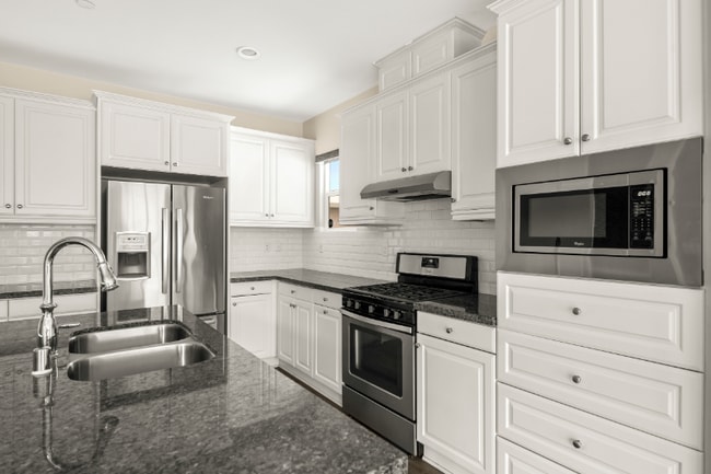 2754 Overlook Point Dr in Escondido, CA - Building Photo - Building Photo