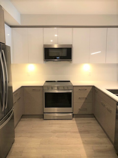 property at 45510-45510 Market Way