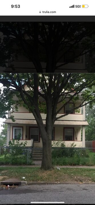 3267 W 38th St, Unit UPSTAIRS in Cleveland, OH - Building Photo