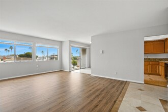 1152 W 24th St in Los Angeles, CA - Building Photo - Building Photo