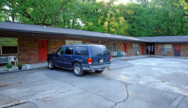 202-214 Mavis Ln in Maryville, TN - Foto de edificio - Building Photo