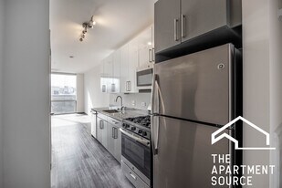 2340 N California Ave in Chicago, IL - Building Photo