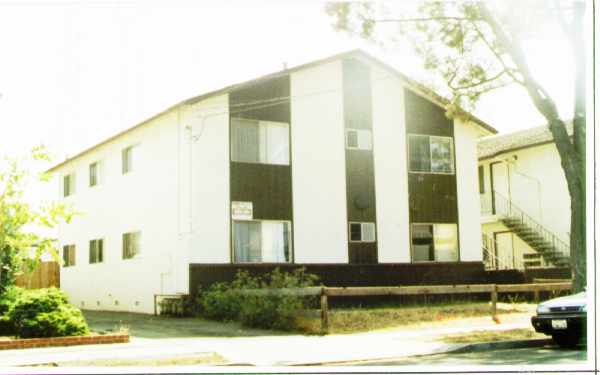 666 Johanna Ave in Sunnyvale, CA - Foto de edificio - Building Photo