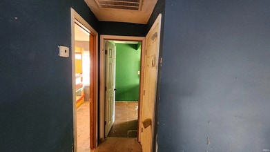 2405 W 10th St in Muncie, IN - Building Photo - Building Photo