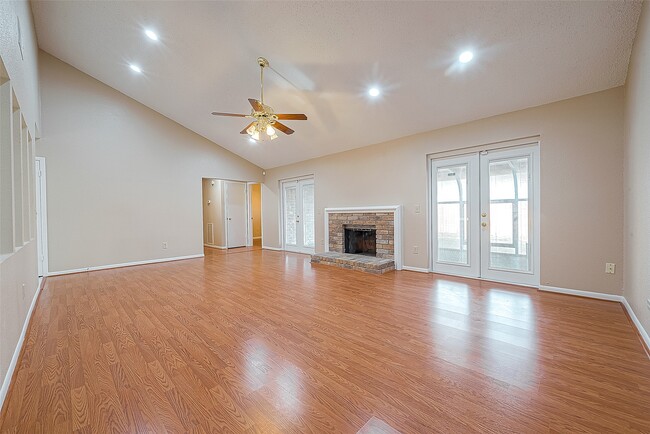 property at 3231 E Heatherock Cir