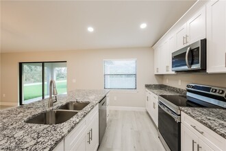 5313 Beck St in Lehigh Acres, FL - Building Photo - Building Photo