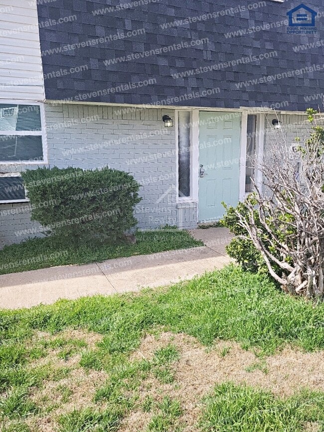 2110 NW Lindy Ave