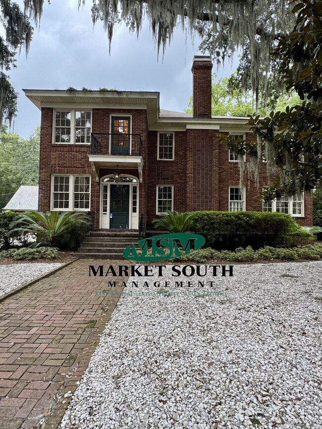 property at 330 E 46th St
