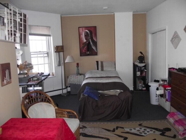 property at 61 S Huntington Ave