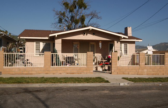 232-234 Clay St in Fillmore, CA - Building Photo - Building Photo