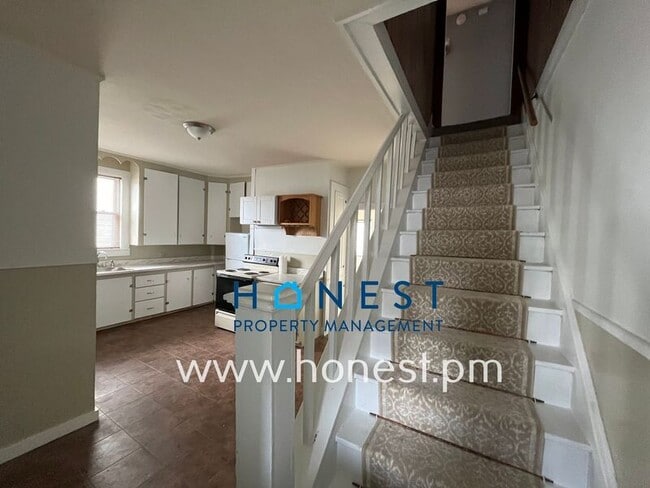 8 Lasalle St in Winslow, ME - Building Photo - Building Photo