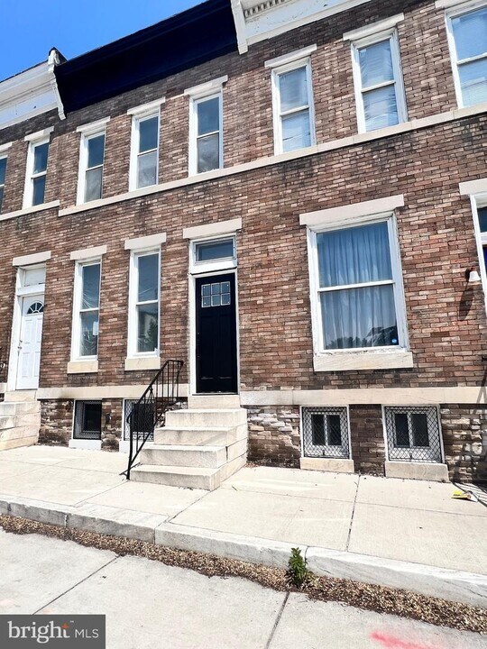 1828 E North Ave Photo