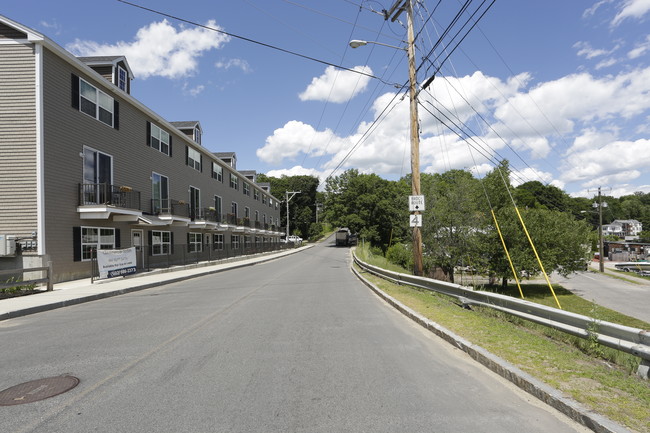 Portland Place in Dover, NH - Building Photo - Other