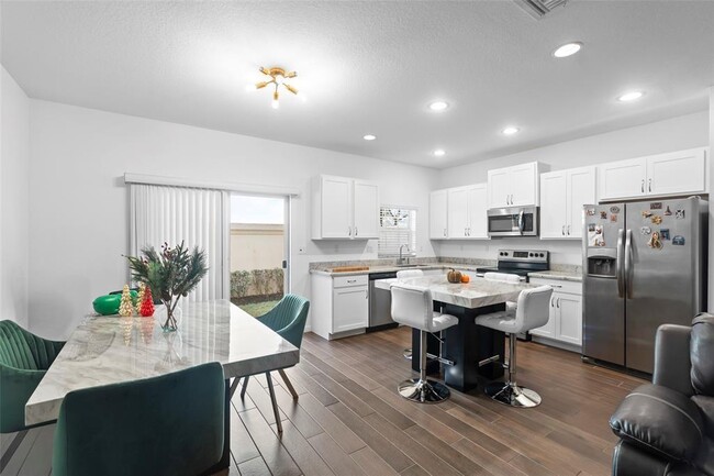 4029 NW 11th Dr in Plantation, FL - Building Photo - Building Photo
