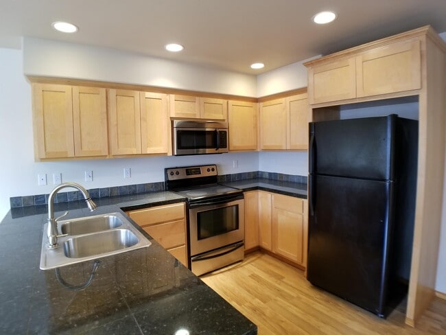3222 Lombard Ave in Everett, WA - Building Photo - Building Photo